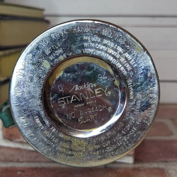 Original Vintage 80's Aladdin STANLEY Olive Green Crackle Vacuum Thermos 32 oz.‎ - Picture 6 of 15